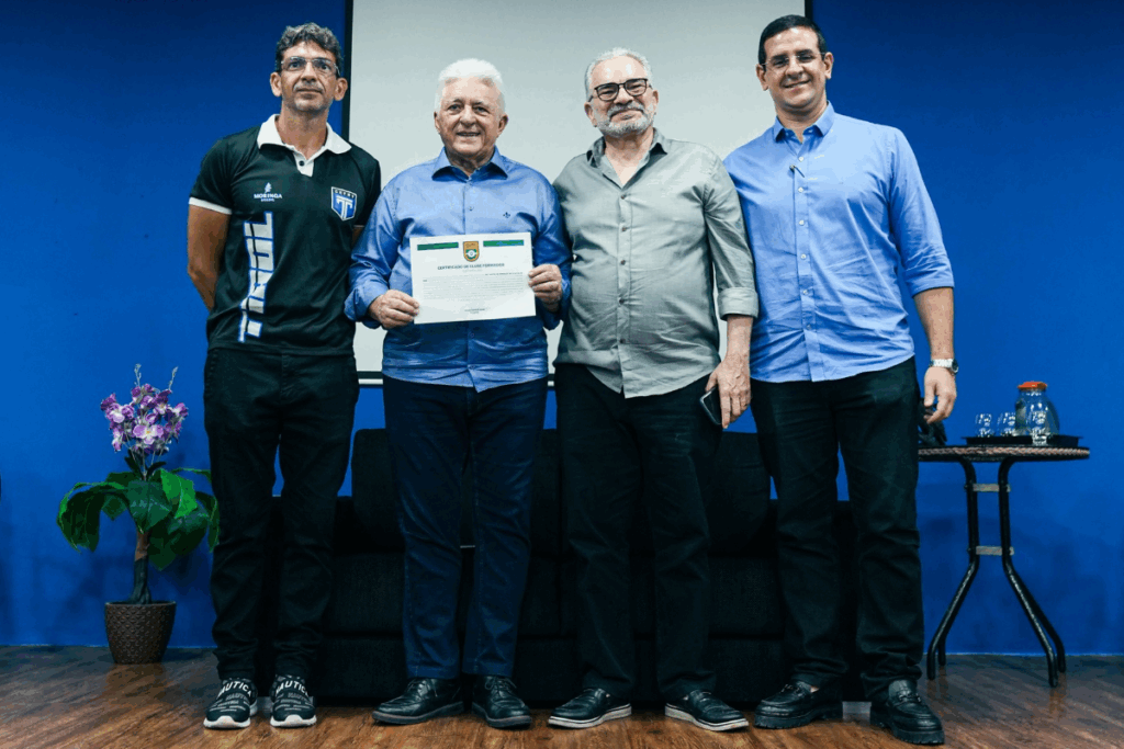 Solenidade é realizada para a entrega do certificado de clube formador ao Tirol