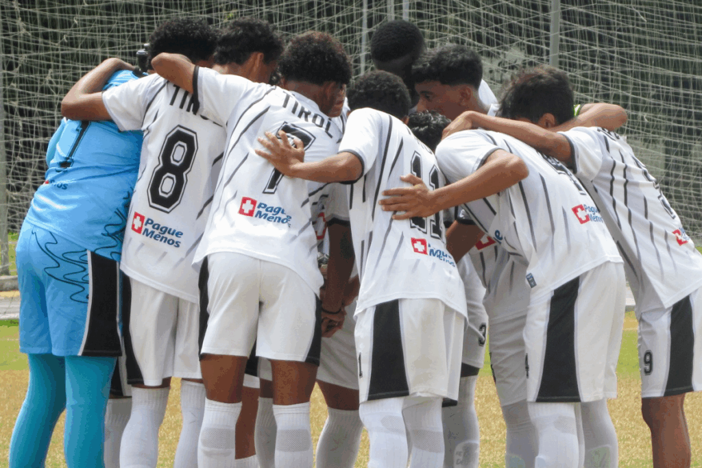 Sub-17: Tirol vence Floresta na partida de ida da semifinal do Cearense