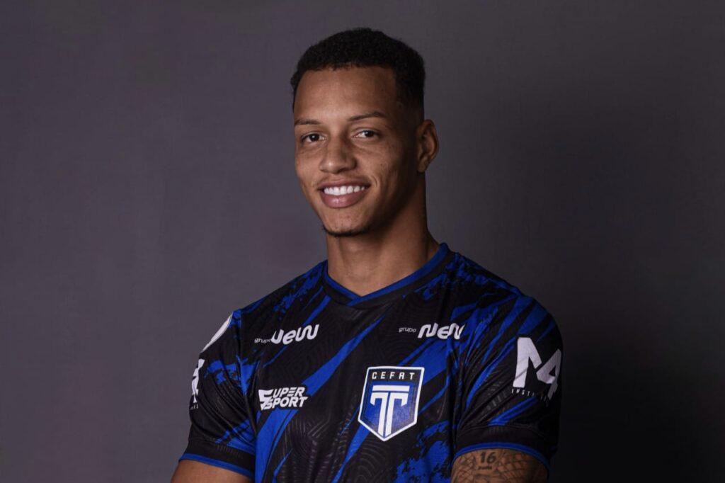 Tirol reforça o elenco com a chegada do lateral-esquerdo Dudu para a sequência da temporada